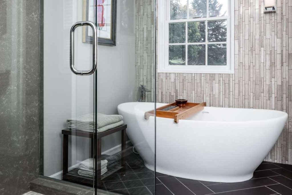 Minneapolis bathroom remodel with spa-like soaking tub